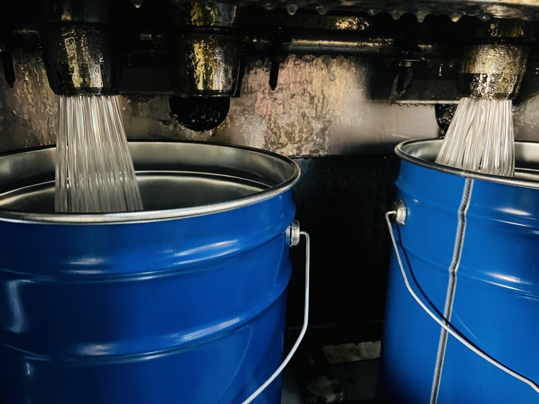 Viskositas 200-500 mPa.s Densitas 1,17-1,24 g/cm3 Epoxy Injection Resin untuk Aplikasi