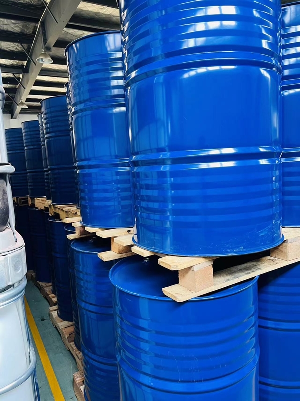 Ketahanan panas yang tinggi Insulasi listrik resin epoksi Kelas V-0 Kelaparan Waktu pengerasan 130-140 ° C × 6-10 jam