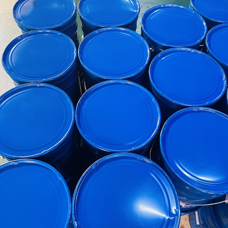 Kristal Liquid Epoxy Resin untuk 10-35kv Komponen Isolasi Listrik dengan Milky White Sticky Liquid