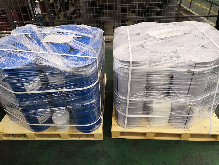 Epoksi Resin Listrik Konduktivitas Termal Tinggi 0,8-0,9W/mk dengan Kekuatan Tarik 65-85N/mm2 dan Kekuatan Lentur 100-140N/mm2